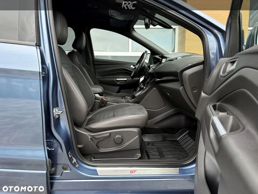 Ford Kuga 2.0 TDCi 4x4 ST-Line - 25