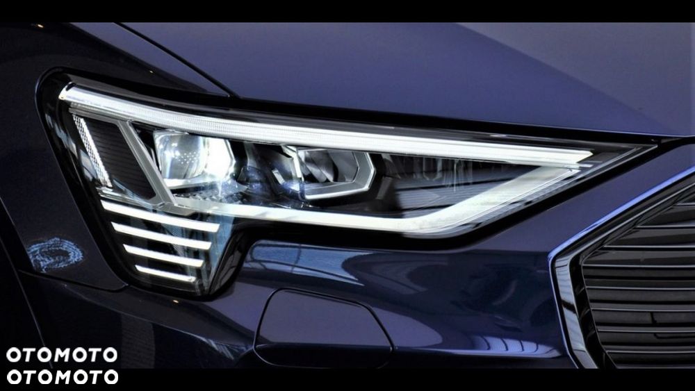 Audi Q8 Sportback e-tron 55 quattro S line - 23