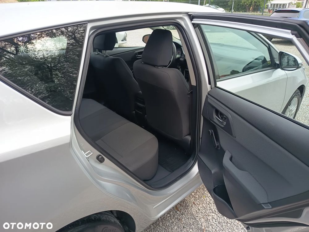 Toyota Auris 1.33 VVT-i Life - 31
