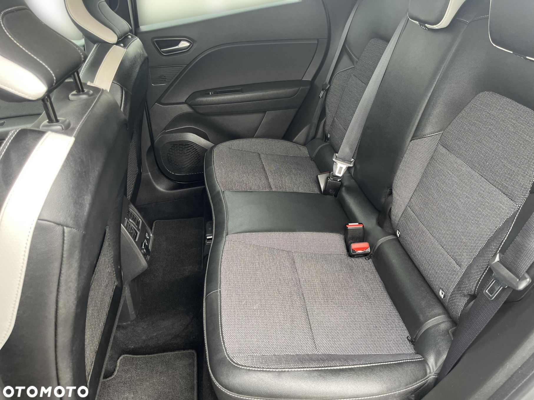 Renault Captur 1.0 TCe Intens - 16