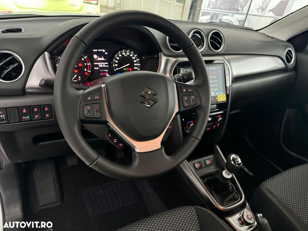Suzuki Vitara 1.4 Boosterjet 6MT AllGrip MHEV Passion - 10