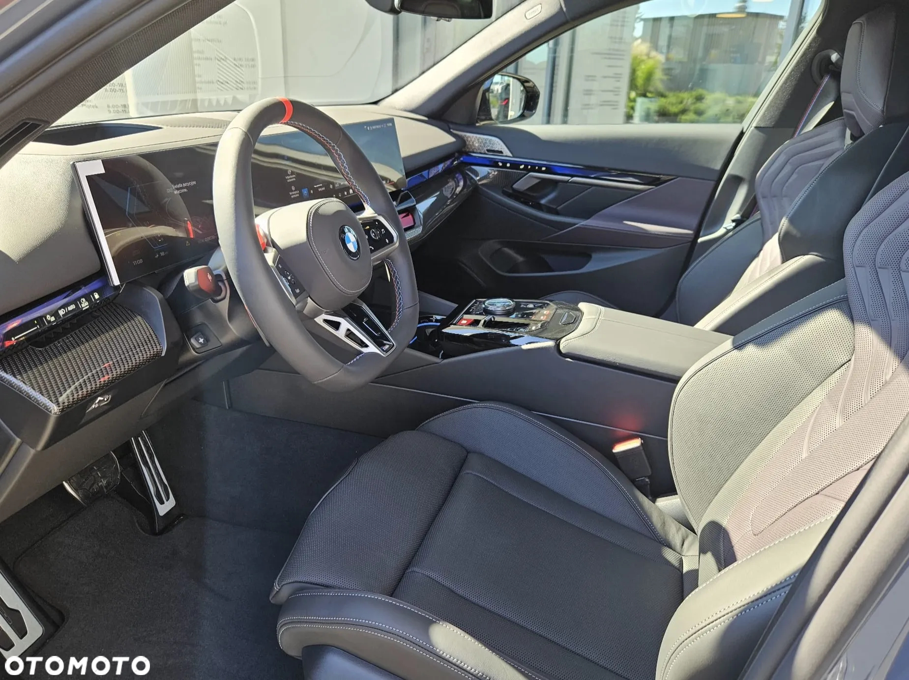 BMW M5 xDrive Touring - 10