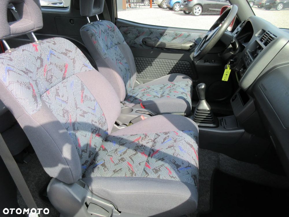 Toyota RAV4 2.0 Special - 13