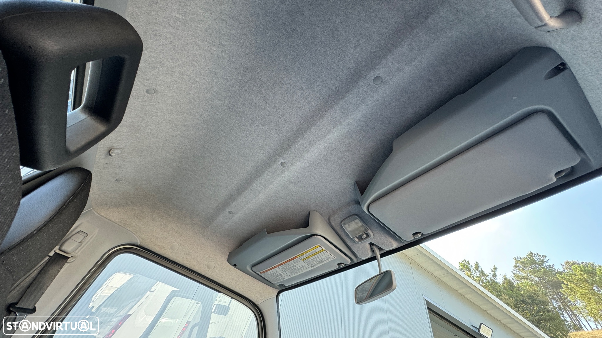 Mitsubishi Canter 3S13 Caixa Larga - 23