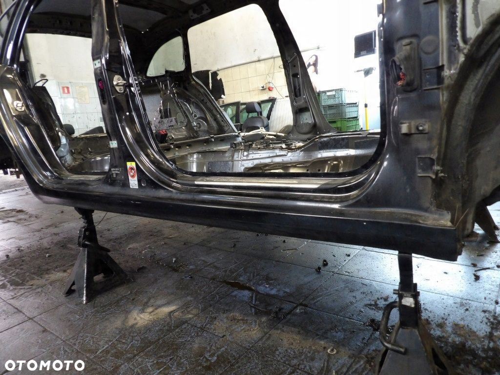 SKODA SUPERB II LIFT KOMBI PRÓG PRAWY LF9R-1Z1Z - 2