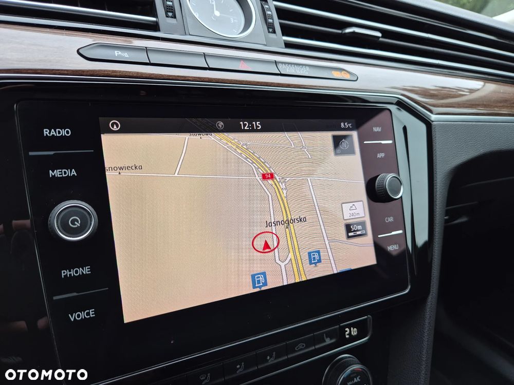 Volkswagen Passat 2.0 TDI BMT Highline - 25