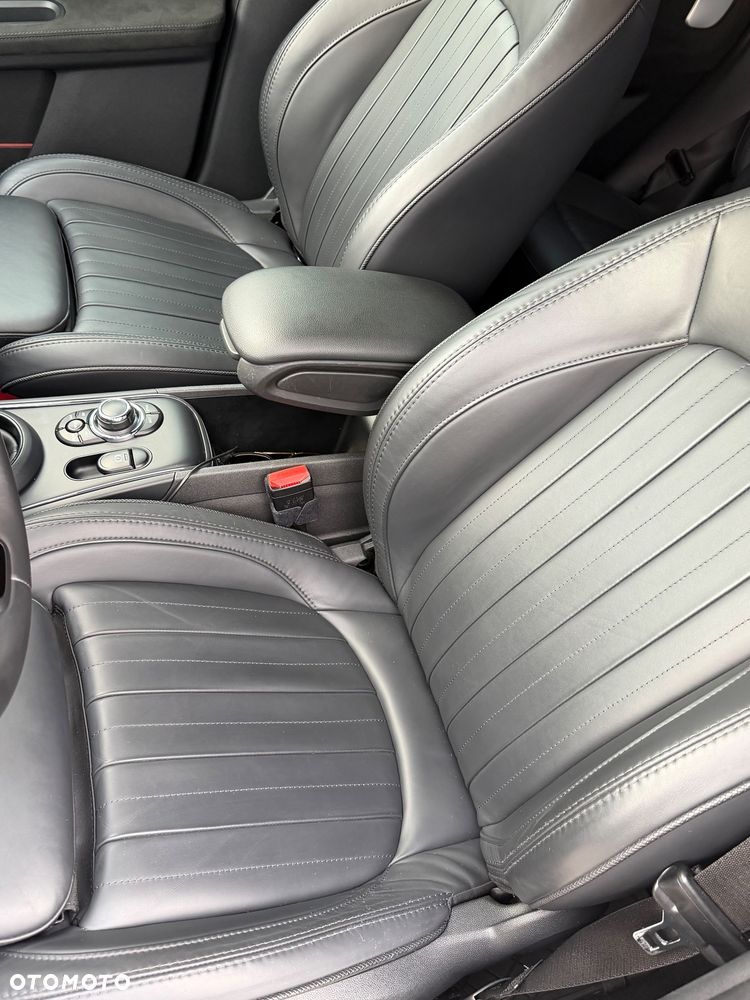 MINI John Cooper Works - 12
