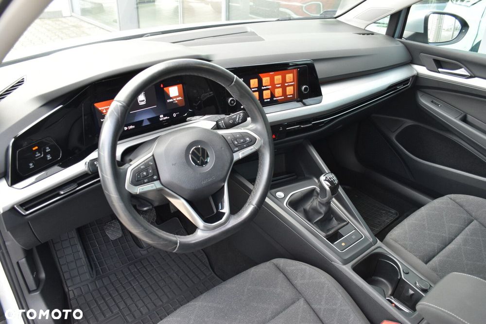 Volkswagen Golf - 9