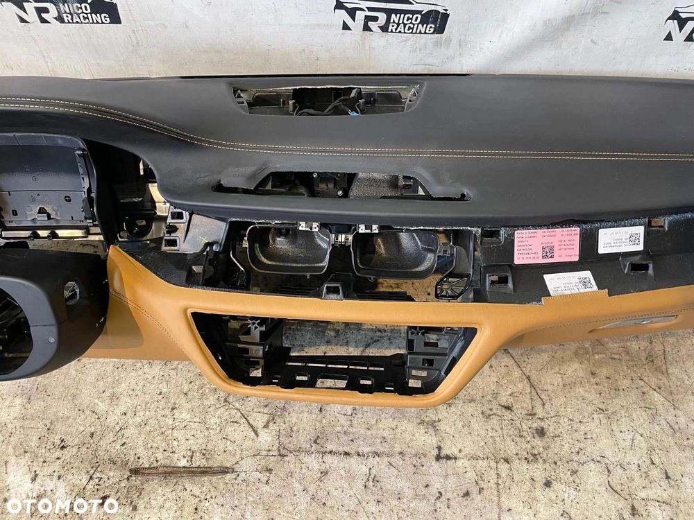 DESKA ROZDZIELCZA KONSOLA PODUSZKI PASY BMW 7 G11 G12 SKÓRA HUD CARAMEL - 7