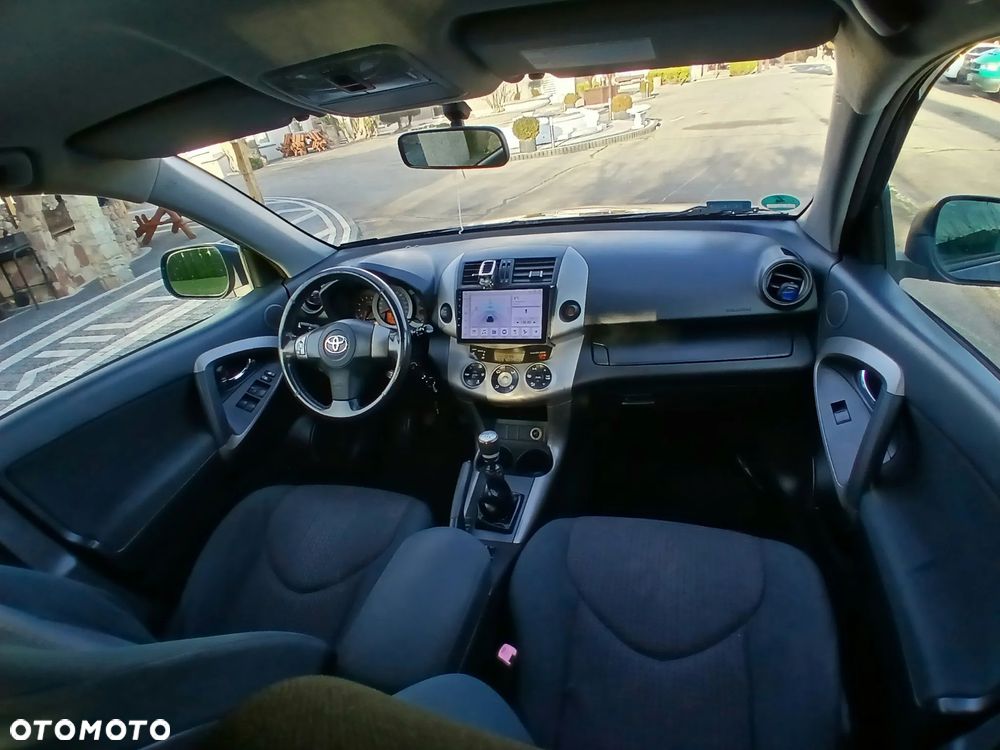 Toyota RAV4 2.2 D-CAT 4x4 Sol - 33