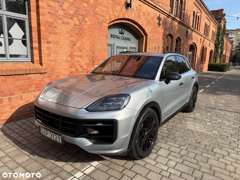 Porsche Cayenne GTS - 11
