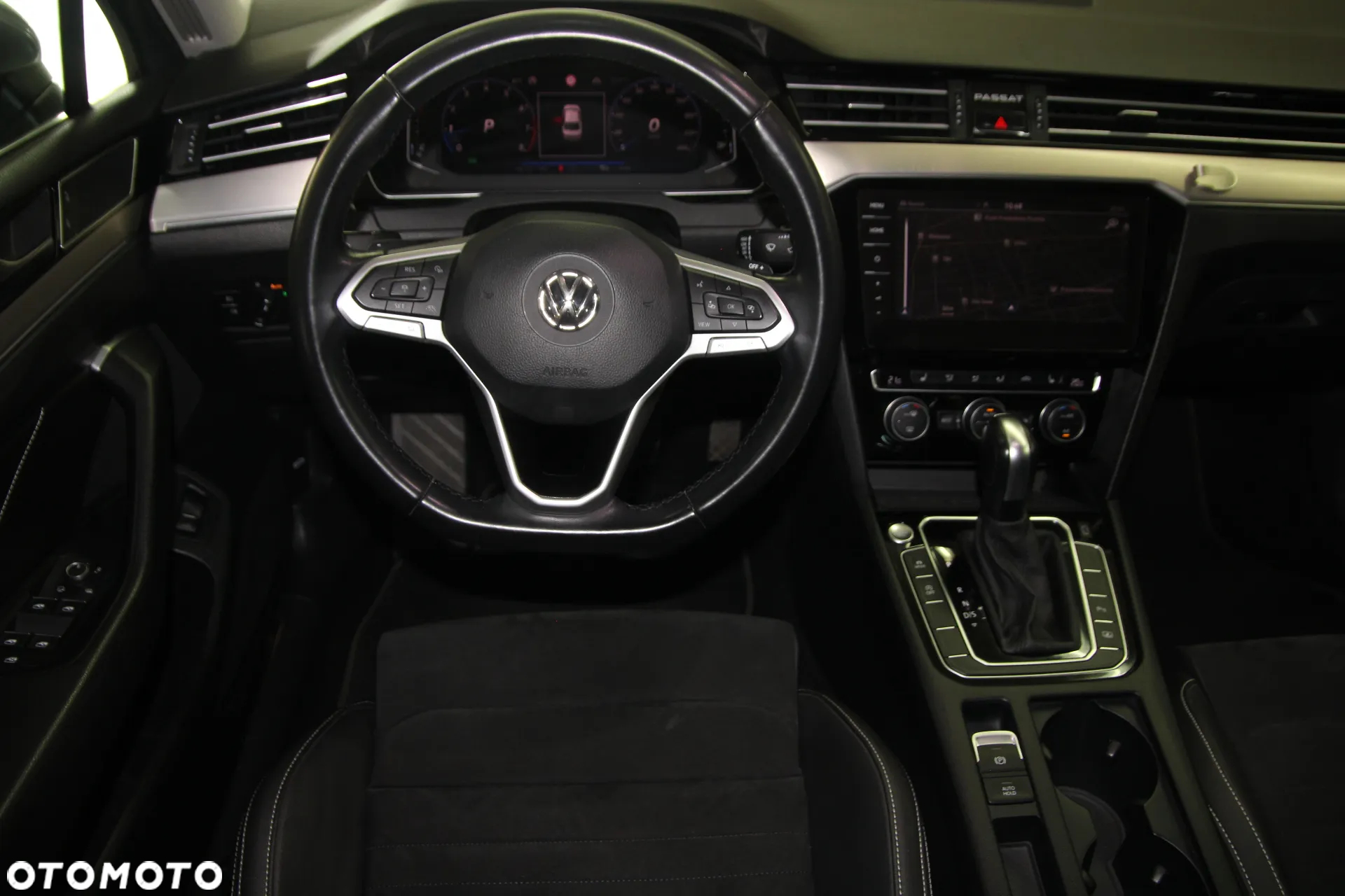 Volkswagen Passat 2.0 TSI Elegance DSG - 23