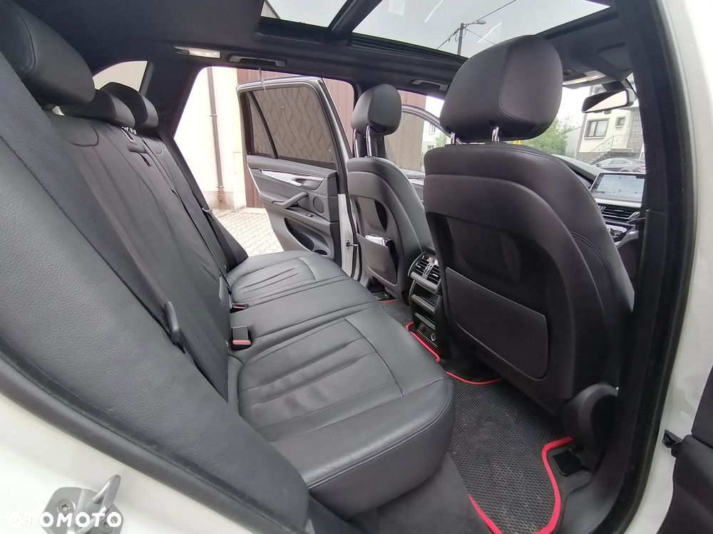 BMW X5 xDrive35i - 31