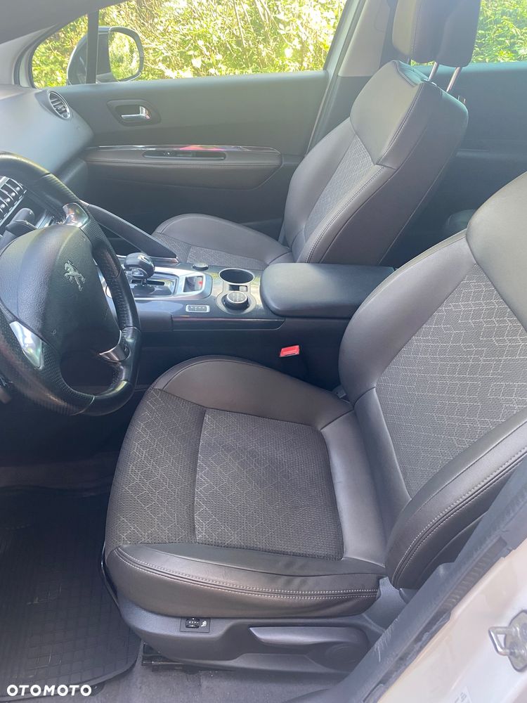 Peugeot 3008 2.0 HDi HYbrid4 - 15