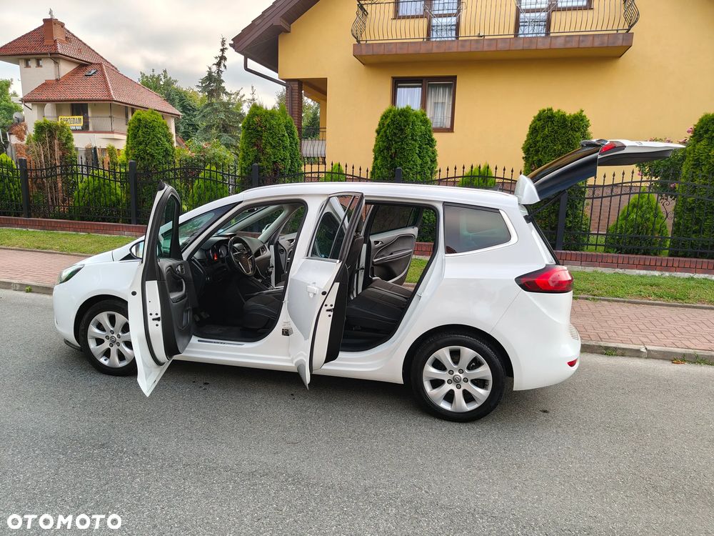 Opel Zafira - 12