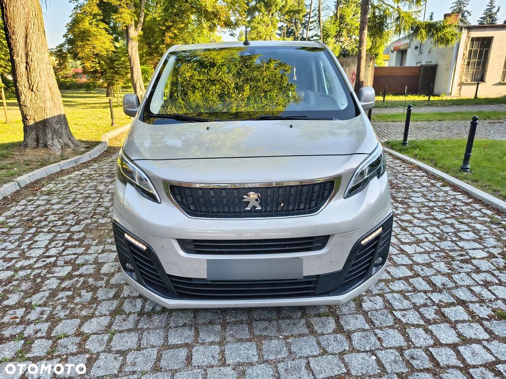 Peugeot Traveller L2 2.0 EAT8 Business VIP - 3