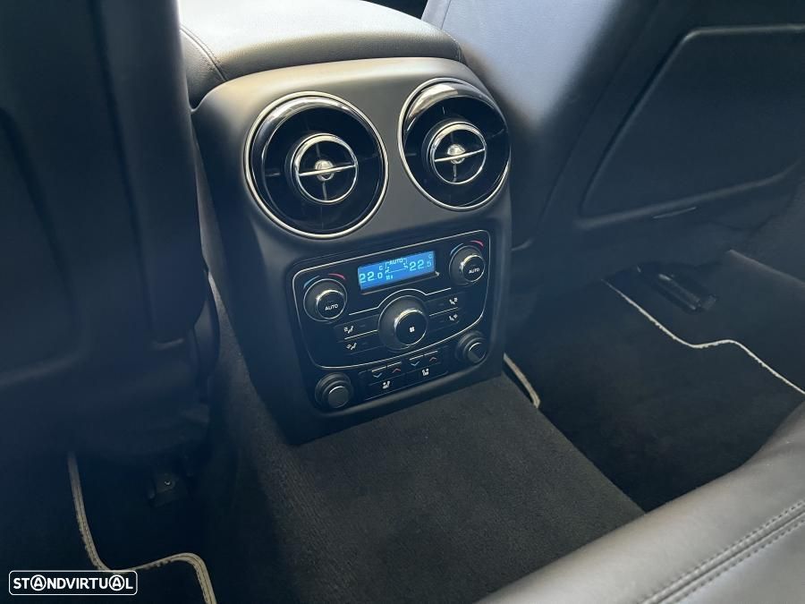 Jaguar XJ 3.0 D V6 Premium Luxury - 41
