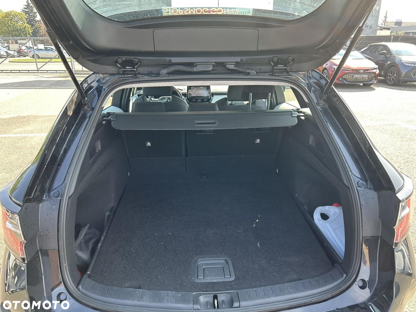 Toyota Corolla 1.8 Hybrid Comfort - 22