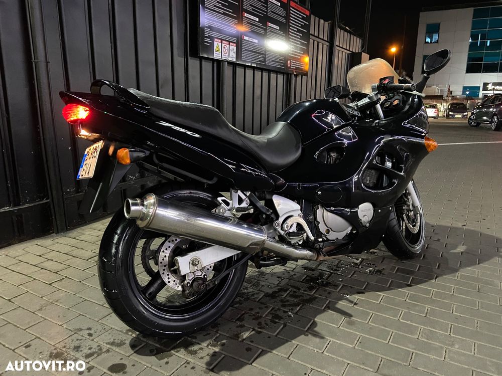 Suzuki GSX 750F Katana - 5
