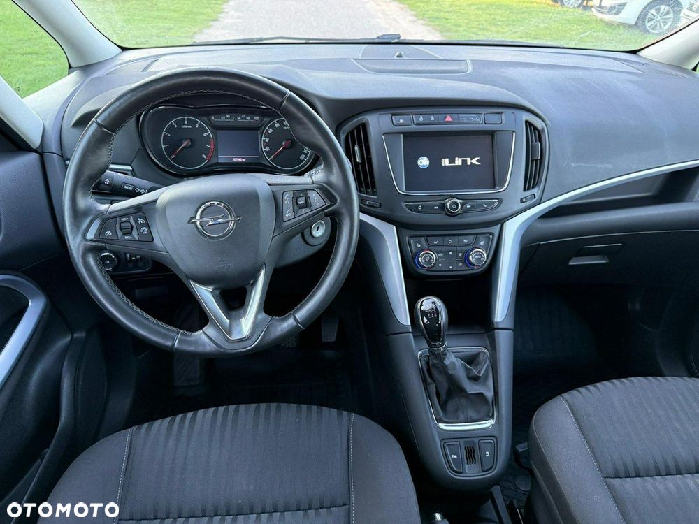 Opel Zafira - 9