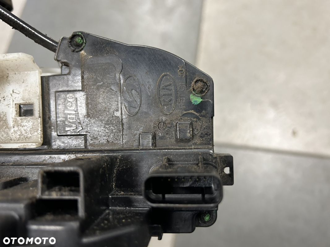 KIA CEED I ZAMEK KLAMKA DRZWI LEWY PRZÓD 7 PIN EU - 4
