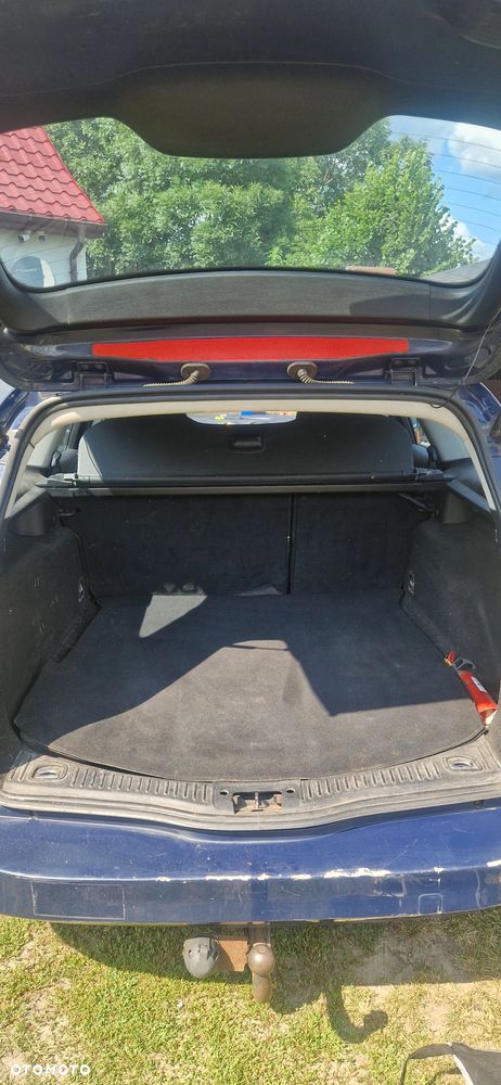 Ford Mondeo 2.0 TDCi Ambiente - 10