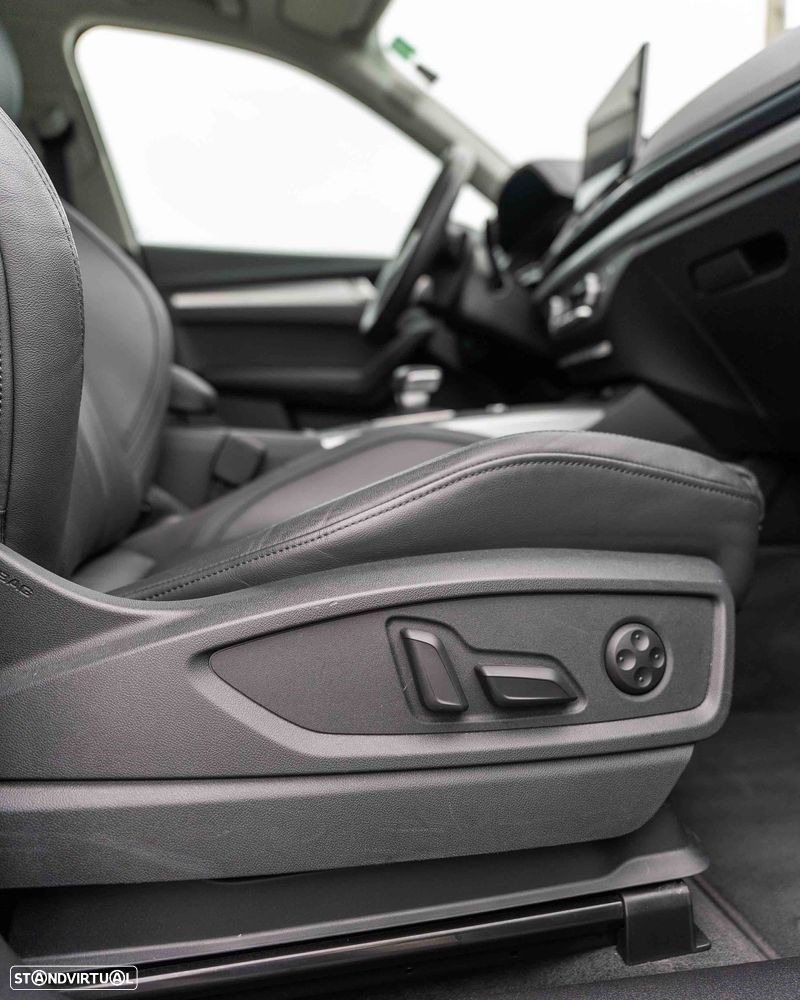 Audi Q5 2.0 TFSI Hybrid quattro S-line Tiptronic - 37