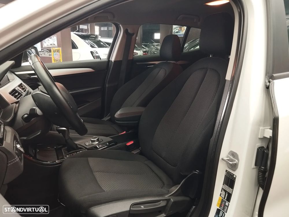 BMW X2 25 e xDrive - 21