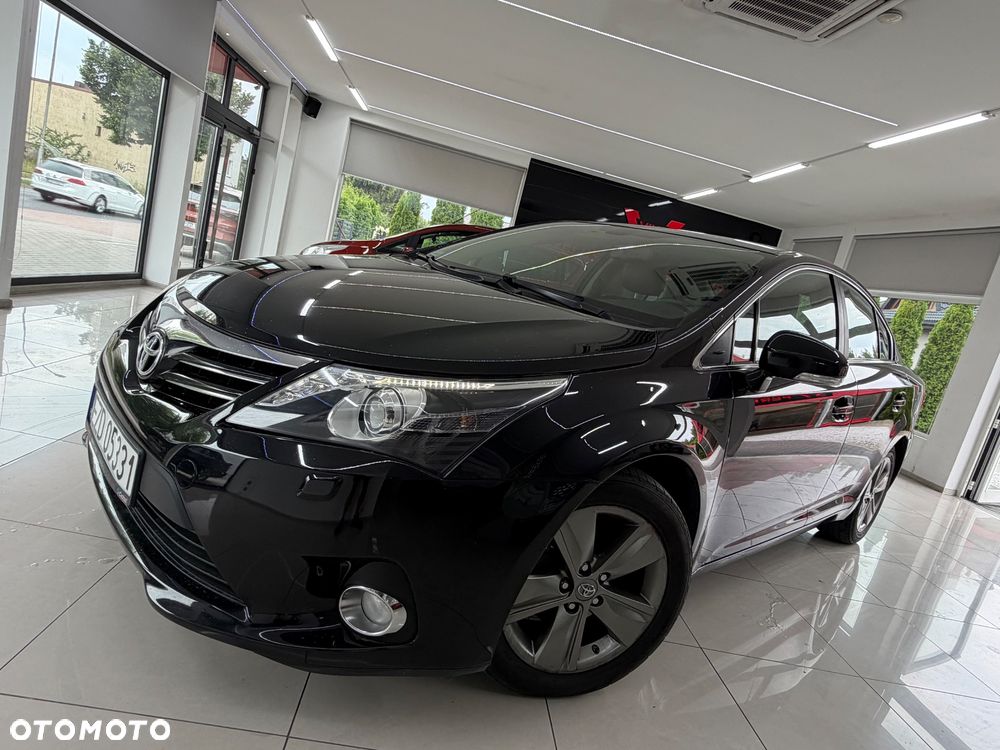 Toyota Avensis 2.0 D-4D Luna - 2