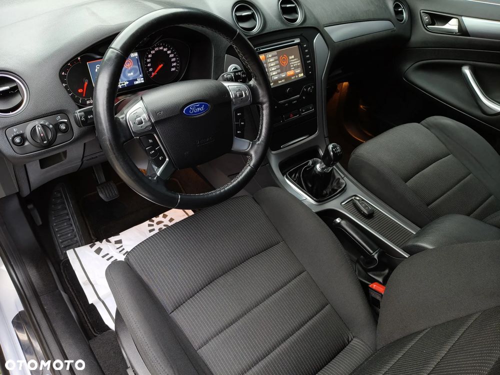 Ford Mondeo 2.0 TDCi Titanium X - 24