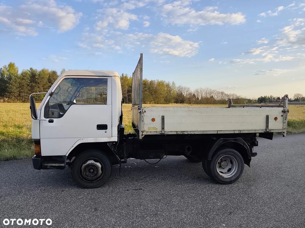 Mitsubishi Canter - 5