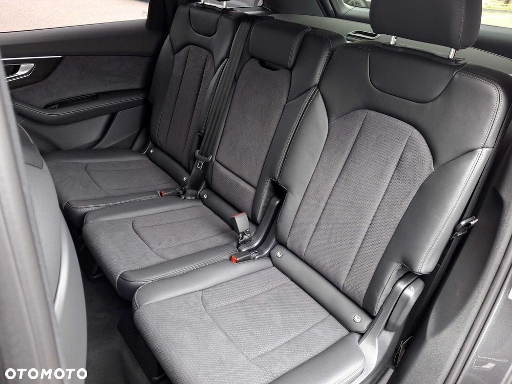 Audi Q7 - 13