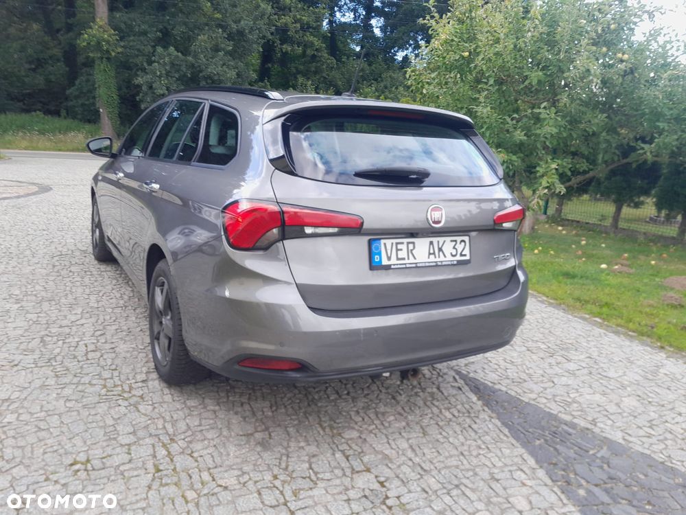 Fiat Tipo 1.4 T-Jet Lounge - 4