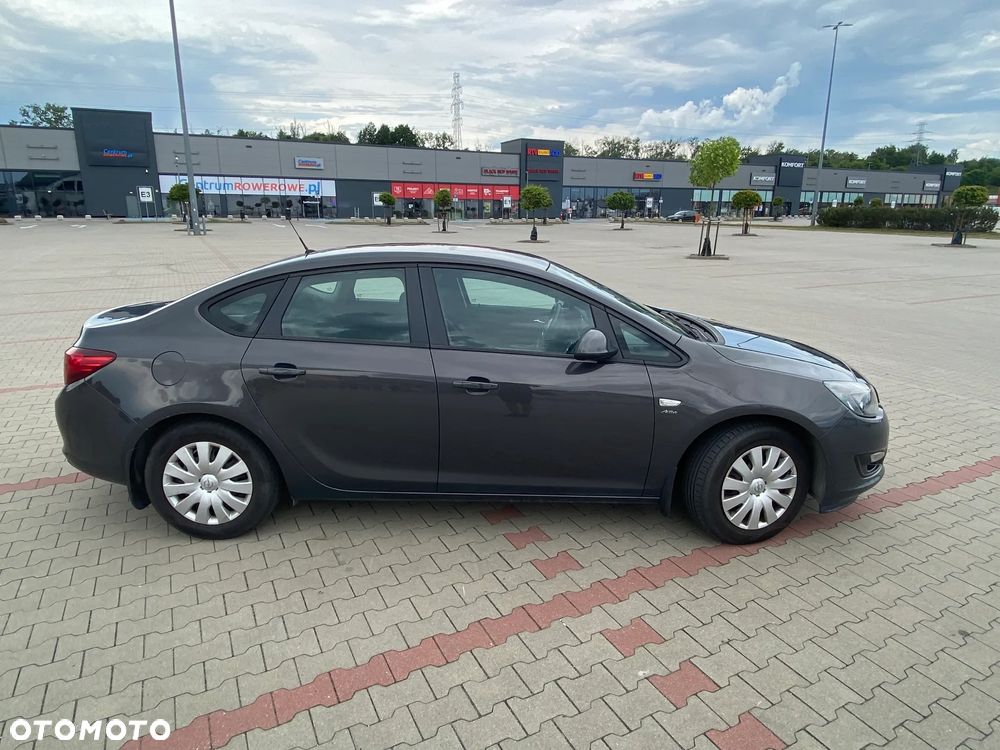 Opel Astra 1.6 Active - 13