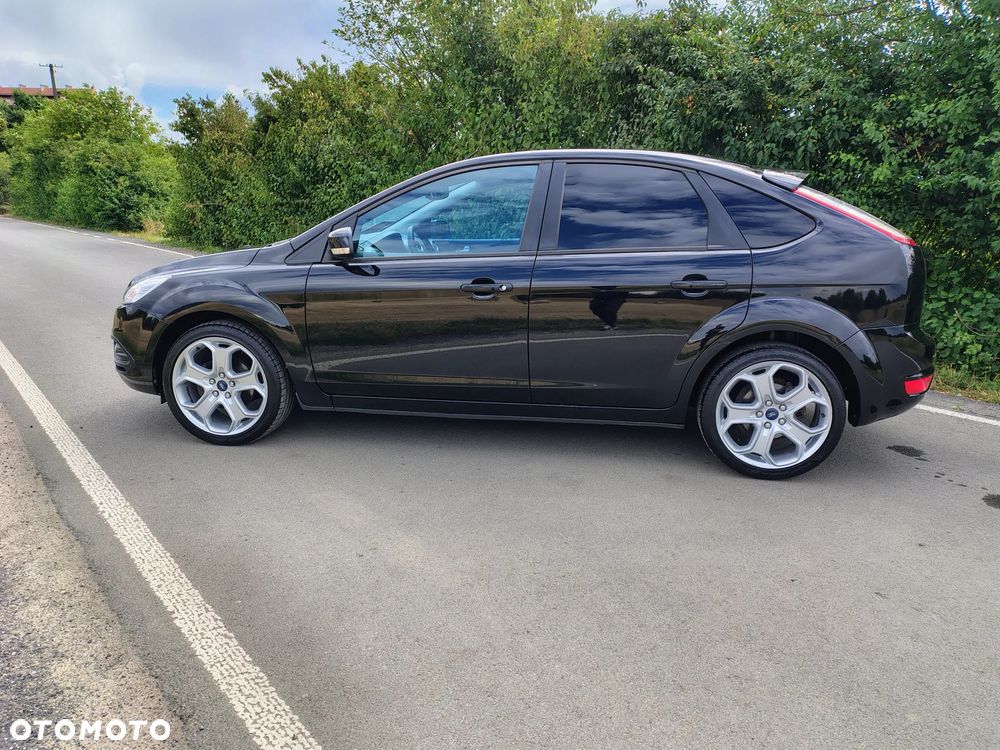 Ford Focus 1.8 Sport - 10