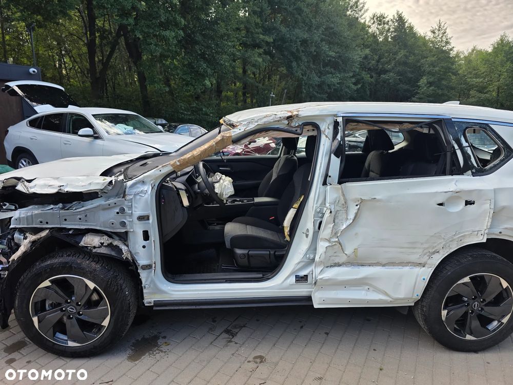 Nissan X-Trail 1.5 VC-T mHEV N-Connecta 2WD Xtronic 7os - 4