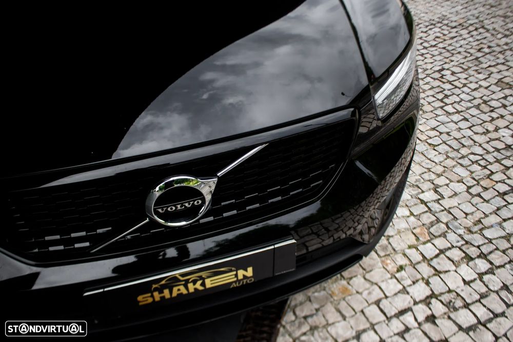 Volvo XC 40 T3 Momentum - 8