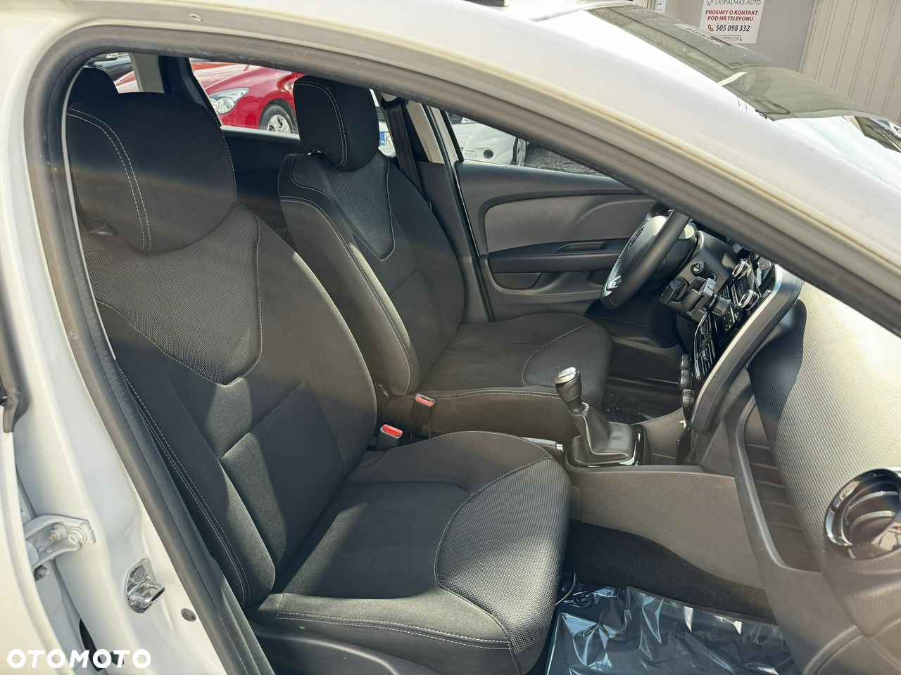 Renault Clio - 16