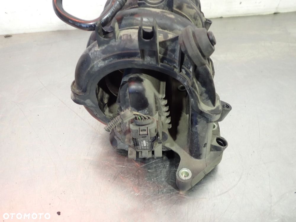 KOLEKTOR SSĄCY VOLKSWAGEN GOLF V - 6