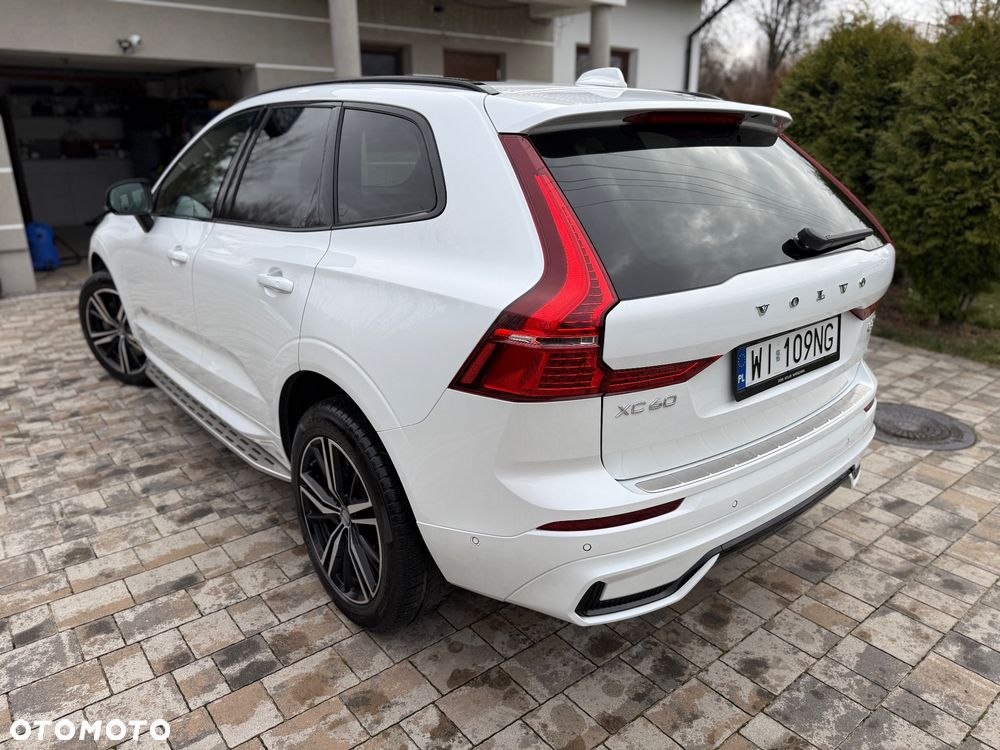 Volvo XC 60 B5 B AWD Ultimate Dark - 5