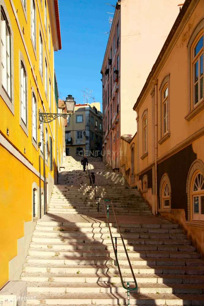 Prédio em Propriedade Total em Zona Privilegiada de Lisboa - Grande imagem: 3/19