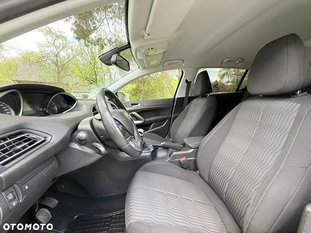 Peugeot 308 1.6 THP Allure - 16