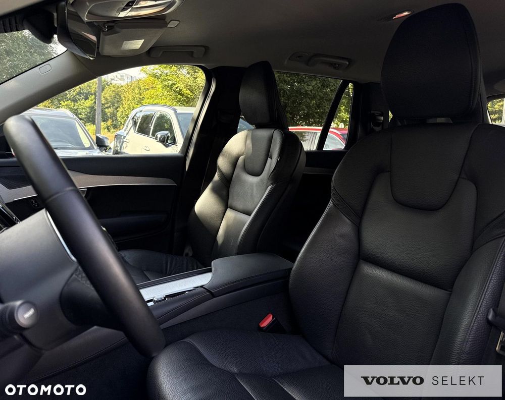 Volvo XC 90 - 30