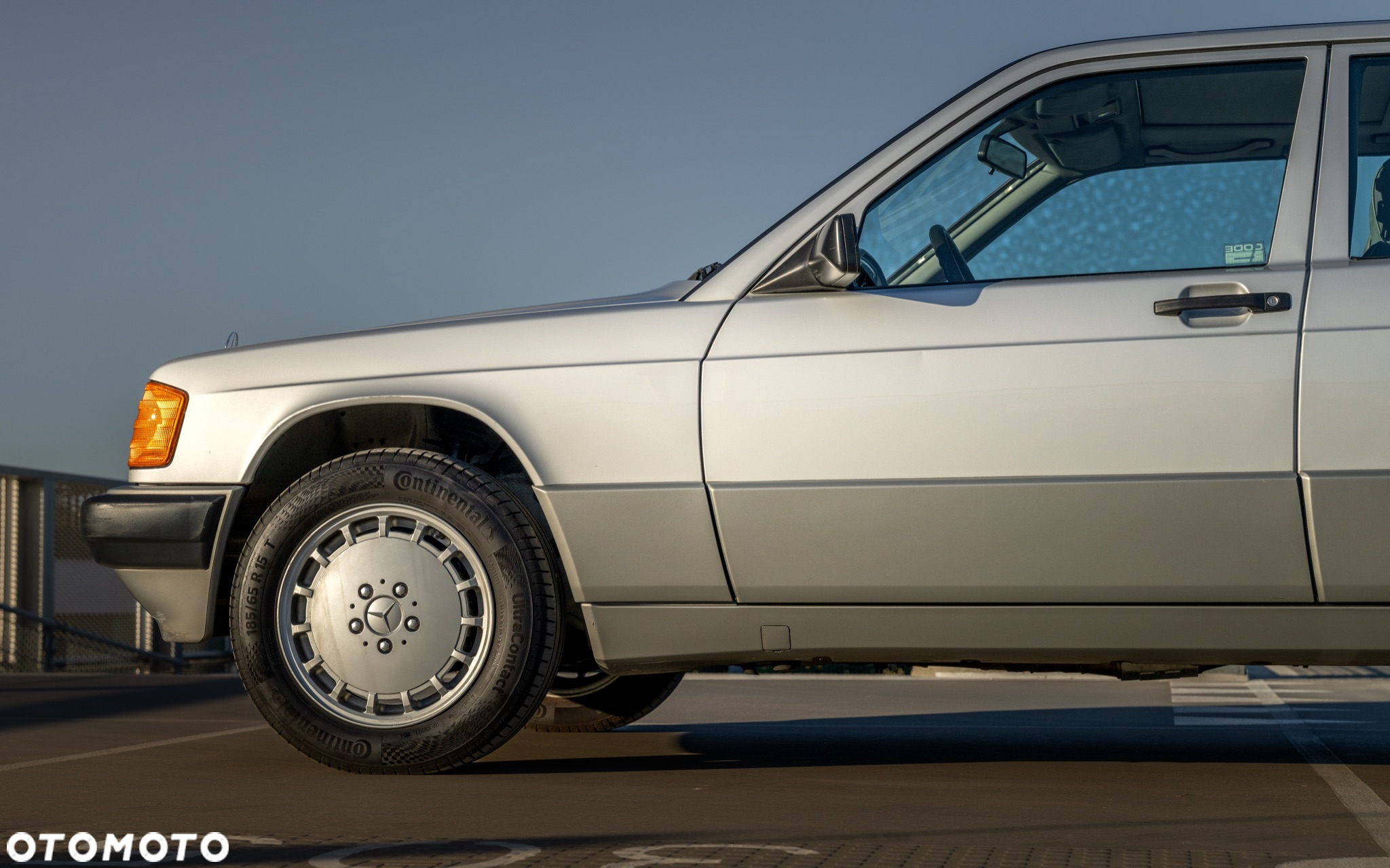 Mercedes-Benz W201 (190) - 8