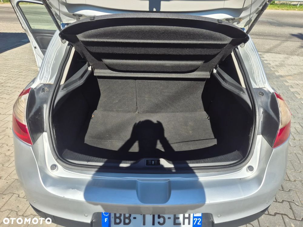 Renault Megane 1.9 dCi Privilege - 17
