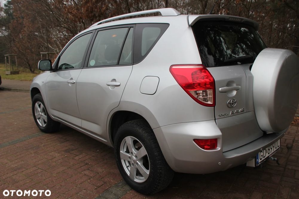 Toyota RAV4 2.0 VVT-i Luna - 5