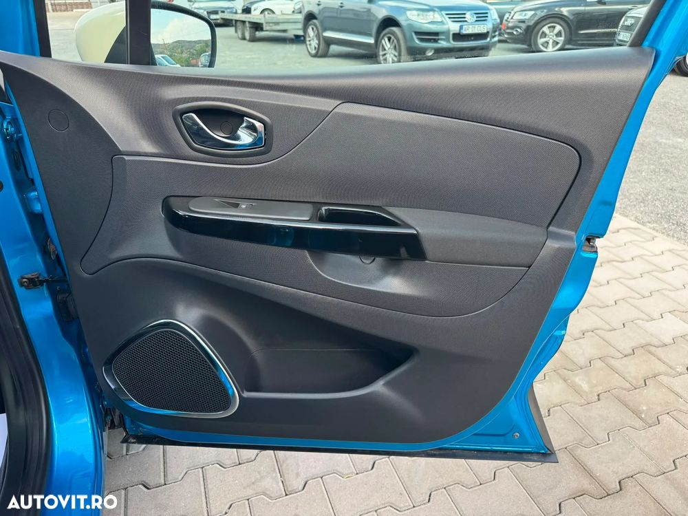 Renault Captur - 21