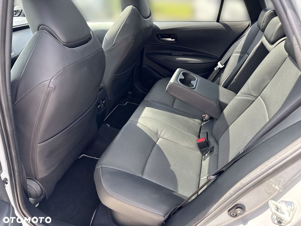 Toyota Corolla - 11