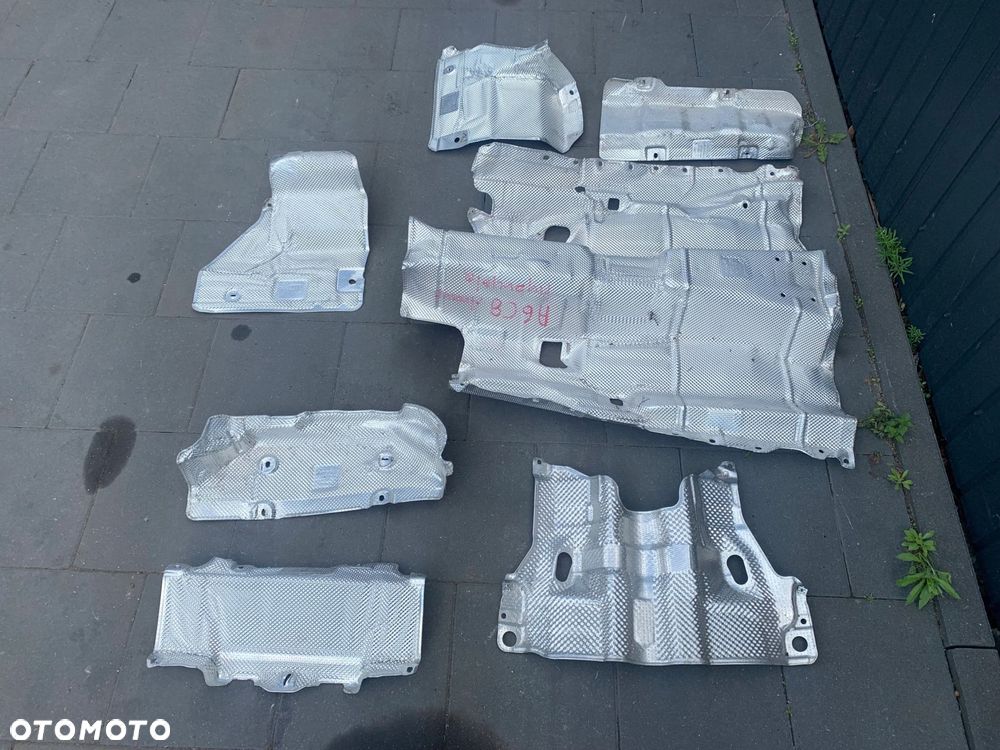 OSŁONY TERMICZNE PODWOZIA AUDI A6 C8 AVANT MILD HYBRID KOMPLET - 2