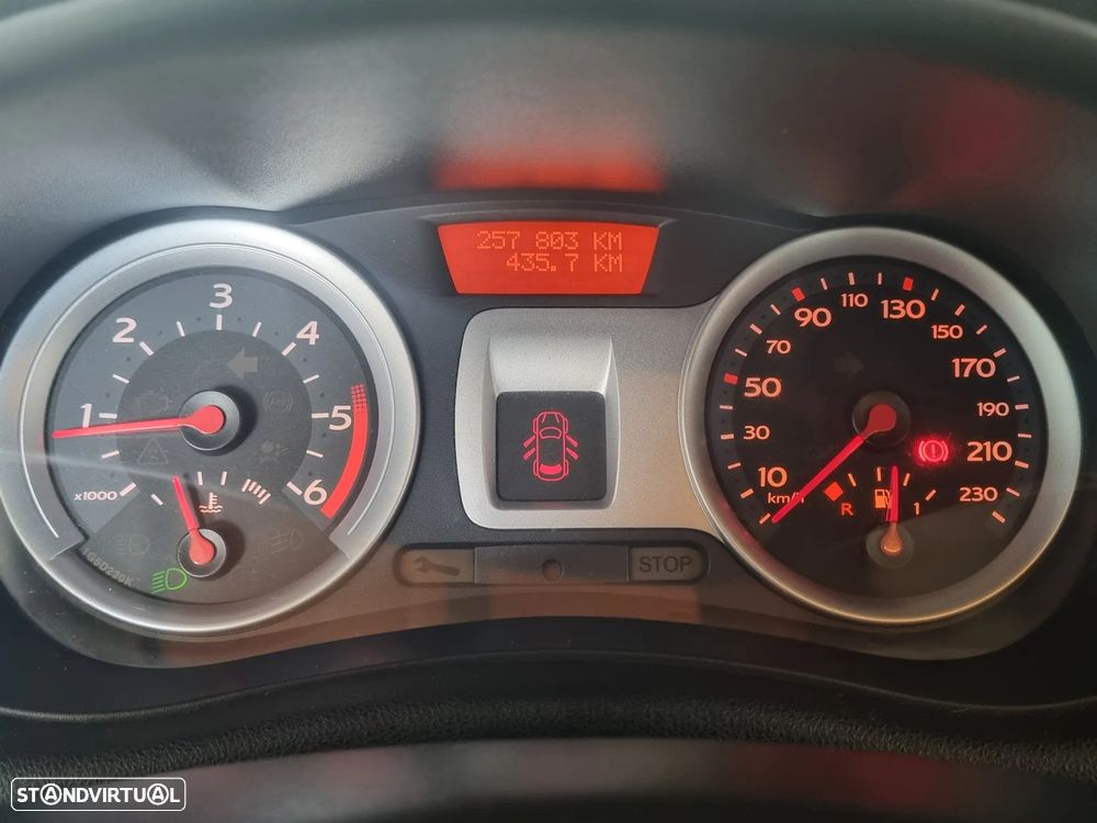 Renault Clio 1.5 dCi Confort - 6